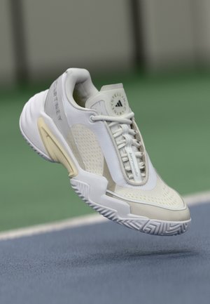 ASMC BARRICADE - Multicourt tennis shoes - footwear white/almond milk/willow grey