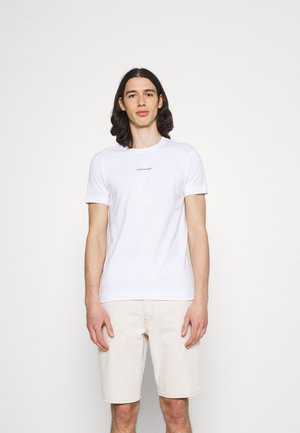 MICRO BRANDING ESSENTIAL TEE - Jednoduché triko - white