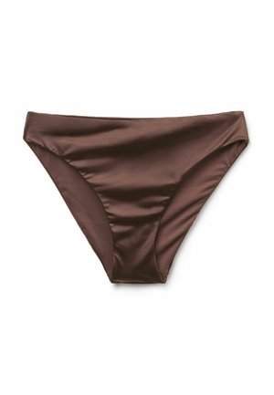 Braune Satin-Bikinihose mit hohem Beinausschnitt und glattem, glänzendem Stoff, flach auf weißem Hintergrund liegend.