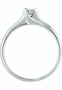 Silberring mit einem glatten, polierten Band und einer eleganten Krappenfassung, die oben einen runden, funkelnden Edelstein hält.