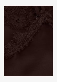 Sélectionné, c seal brown