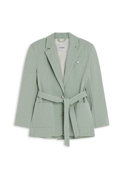 Φωτεινό πράσινο σακάκι με ζώνη, γιακά με σχισμή, δύο μπροστινές τσέπες, μακριά μανίκια και κλείσιμο με κουμπιά, με ετικέτα Ivy Oak.