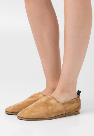 SESAME - Loaferit/pistokkaat - light brown