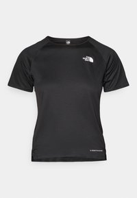 Μαύρο αθλητικό μπλουζάκι κοντό μανίκι κατασκευασμένο από ελαφρύ ύφασμα. Διαθέτει στρογγυλή λαιμόκοψη, υφασμάτινο σχέδιο και λευκό λογότυπο στη δεξιά πλευρά του στήθους.