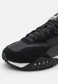 Puma BLKTOP RIDER - Sneakers basse - black/flat dark gray
