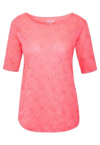 Top rojo con estampado, cuello barco, mangas tres cuartos y un diseño texturizado con motivos circulares. Tejido ligero.
