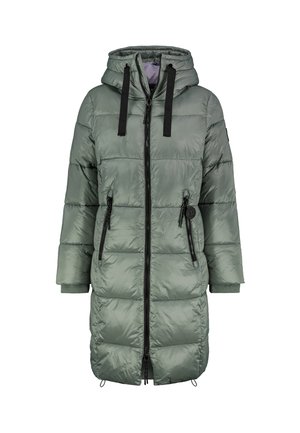 Puffy lange jas in zacht groen met een capuchon, voorzien van een volledige ritssluiting aan de voorkant, twee zijzakken en contrasterende zwarte koorden en ritsen.
