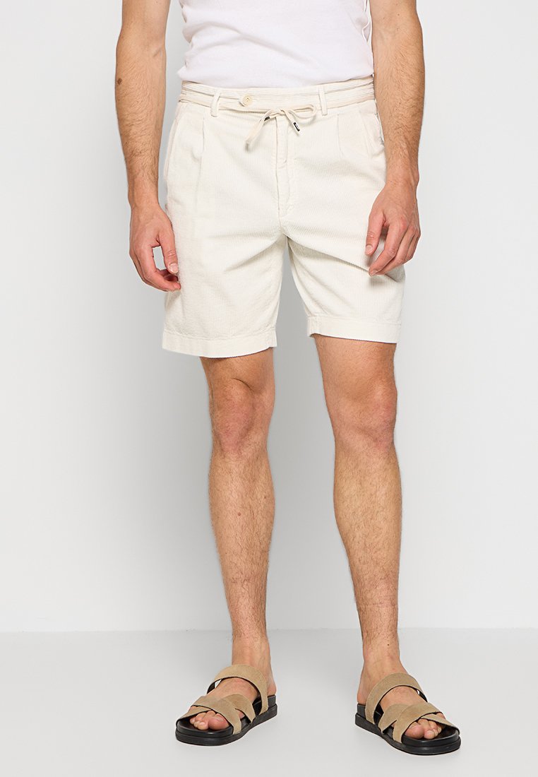ASPESI Shorts crème ASPESI Shorts crème