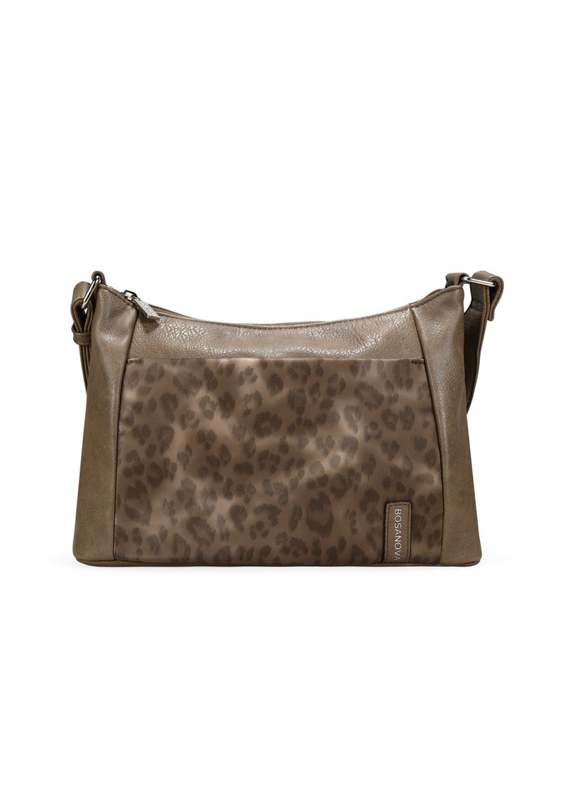 Bolso marrón de hombro hecho de cuero sintético, con un diseño de estampado de leopardo sobre una superficie suave, con cierre de cremallera y correa ajustable.