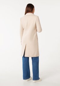 Forever New SHELLEY DOUBLE BREASTED COATIGAN - Casaco clássico - beige