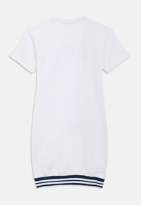 Άσπρο φόρεμα με κοντά μανίκια και στρογγυλή λαιμόκοψη, με ριμπ τελείωμα σε navy και λευκές ρίγες. Κατασκευασμένο από απαλό βαμβακερό υλικό.