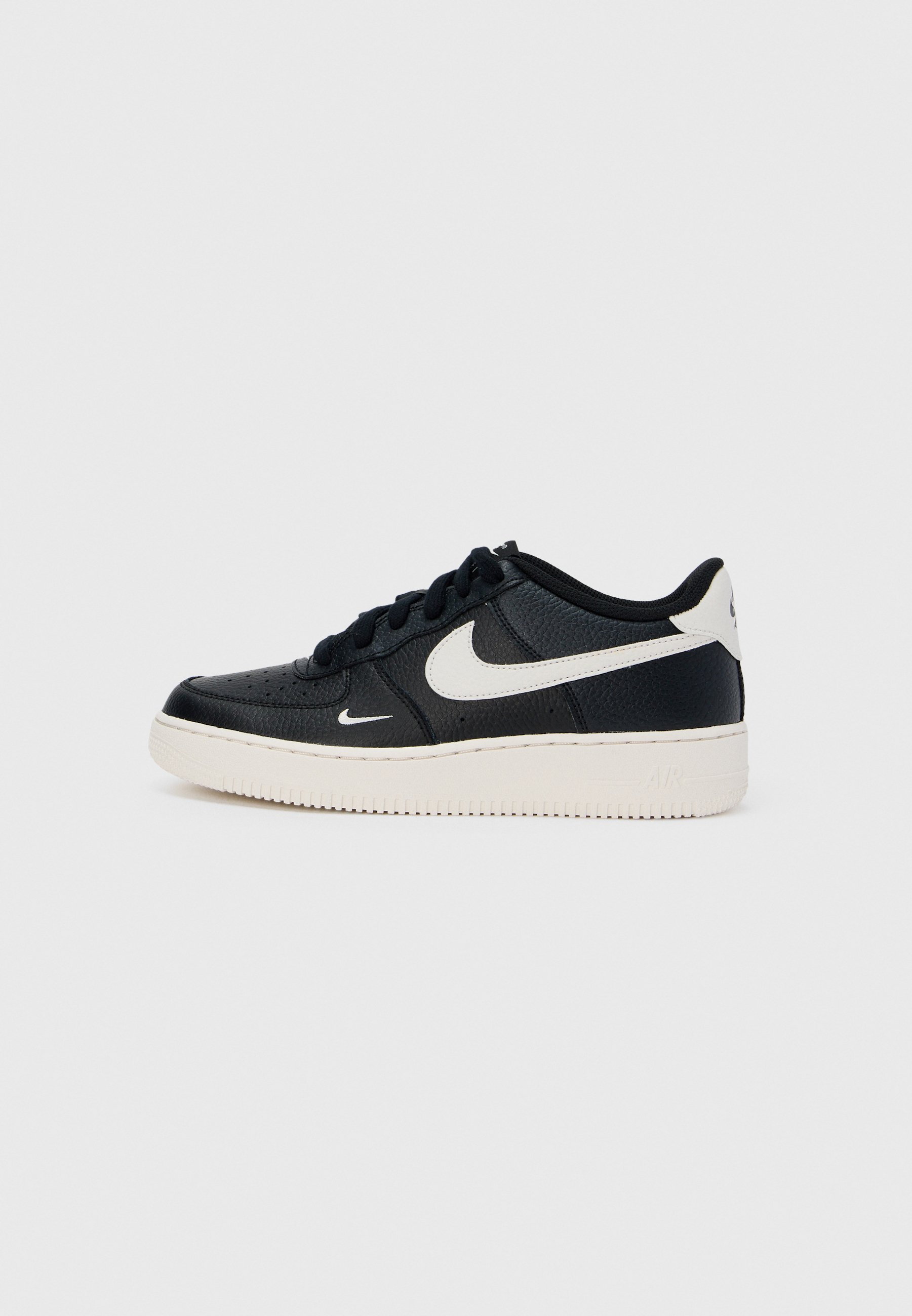nike air force 1 size 3.5 black