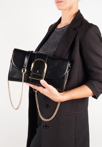 L'Atelier Du Sac TYRA - Borsa a tracolla - nero