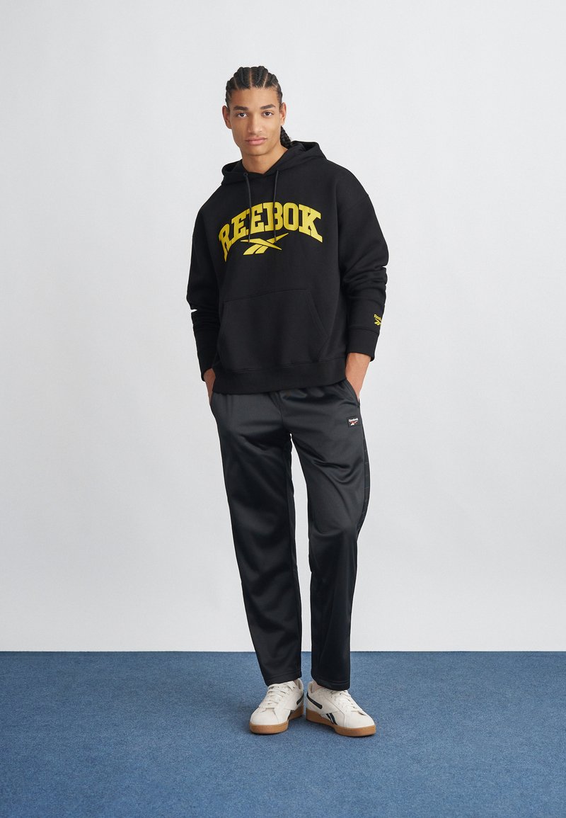 Reebok Classic VARSITY HIGH DENSITY HOODIE - Mikina s kapucí - black