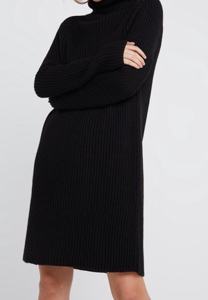 Stickad klänning - black
