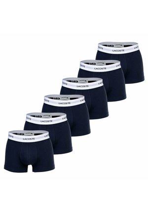 Marineblaue Baumwoll-Boxershorts mit weißem Gummibund, der das Lacoste-Logo zeigt, präsentiert in einem Set von sechs.