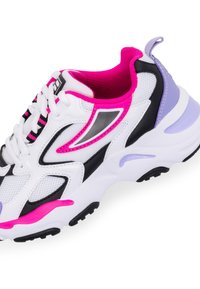 Fila RAY TRACER - Väglöparskor - white sweet lavender