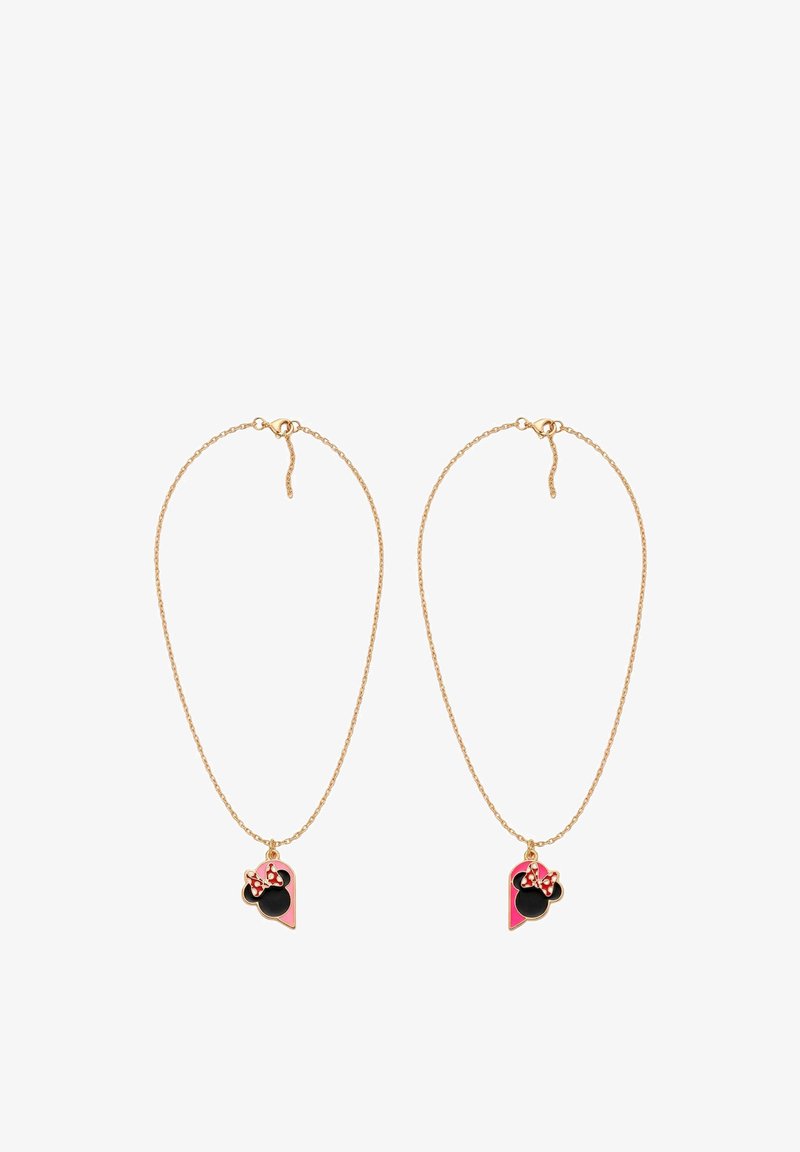 Deux colliers chaîne en or avec des pendentifs en forme de cœur représentant une tête noire de Minnie Mouse sur fond rose, chacun avec un nœud rouge et blanc.