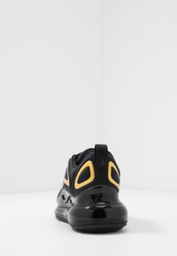 Nike Sportswear Air Max 720 Sneaker Low Black Mtetallic Gold Schwarz Zalando De