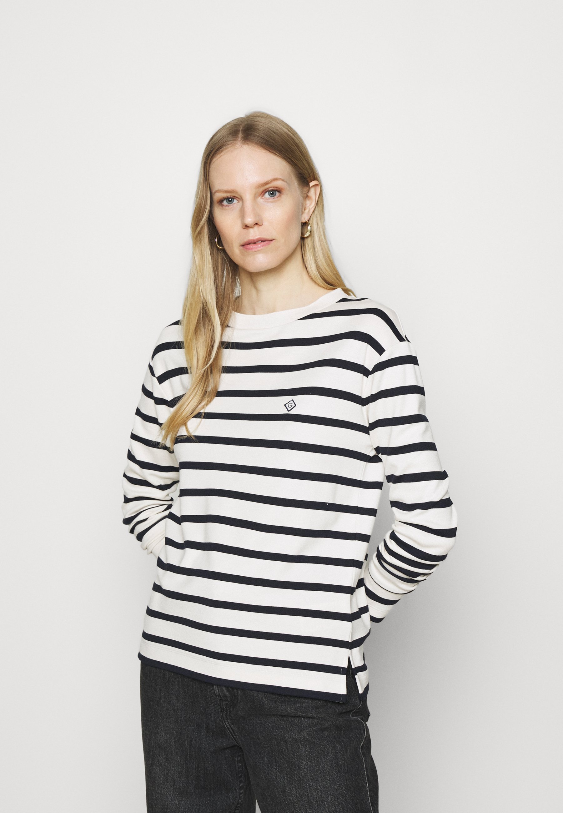 GANT BRETON STRIPE - Strickpullover - eggshell/schwarz