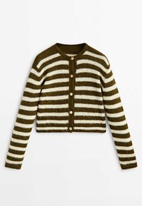 Cardigan rayé en vert olive et crème, fabriqué en matériau doux et duveteux. Il présente un col rond et six boutons dorés sur le devant.