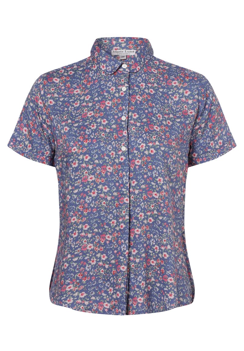 Hellblaues kurzärmliges Hemd mit Knopfleiste, das ein kleines pinkes und rotes Blumenmuster sowie einen spitzen Kragen aufweist.
