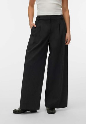 Vero Moda, TAILORED TROUSERS VMSKYLAR TAILORED TROUSERS - Pantalon classique - dark grey melange