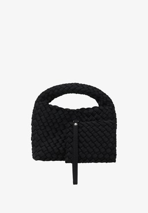 Bolso de mano tejido negro con un asa redondeada, que presenta un bolsillo frontal con cremallera y un patrón texturizado en el cuerpo. Fabricado con material sintético.