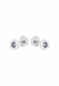 Orecchini a forma di fiore in argento sterling con una pietra preziosa viola al centro. Presentano una finitura lucida e una chiusura a farfalla.