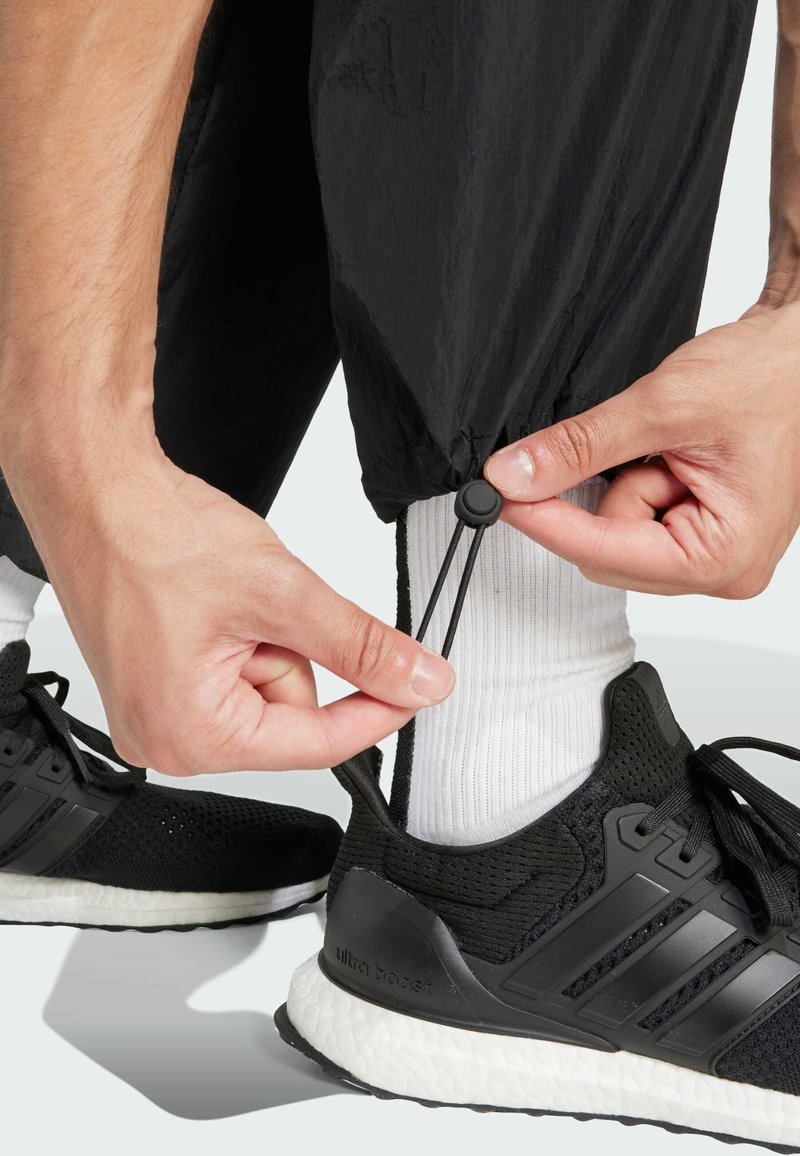 adidas Sportswear FUTURE ICON 3-STRIPES WOVEN LOOSE Pantaloni