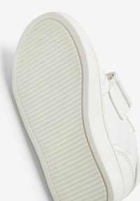 Baker by Ted Baker REGULAR FIT - Încălțăminte bebeluși - white