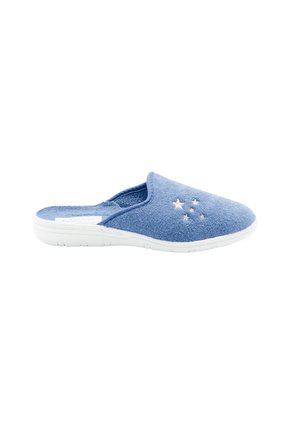 Scarpa slip-on in tessuto blu con suola bianca, caratterizzata da accenti a forma di stella e una superficie testurizzata. Design leggero e flessibile.
