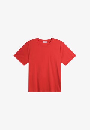 Red short-sleeve crew neck t-shirt laid flat with visible neck label against white background.