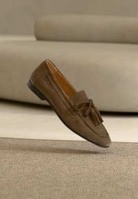 Geselecteerd, faded brown