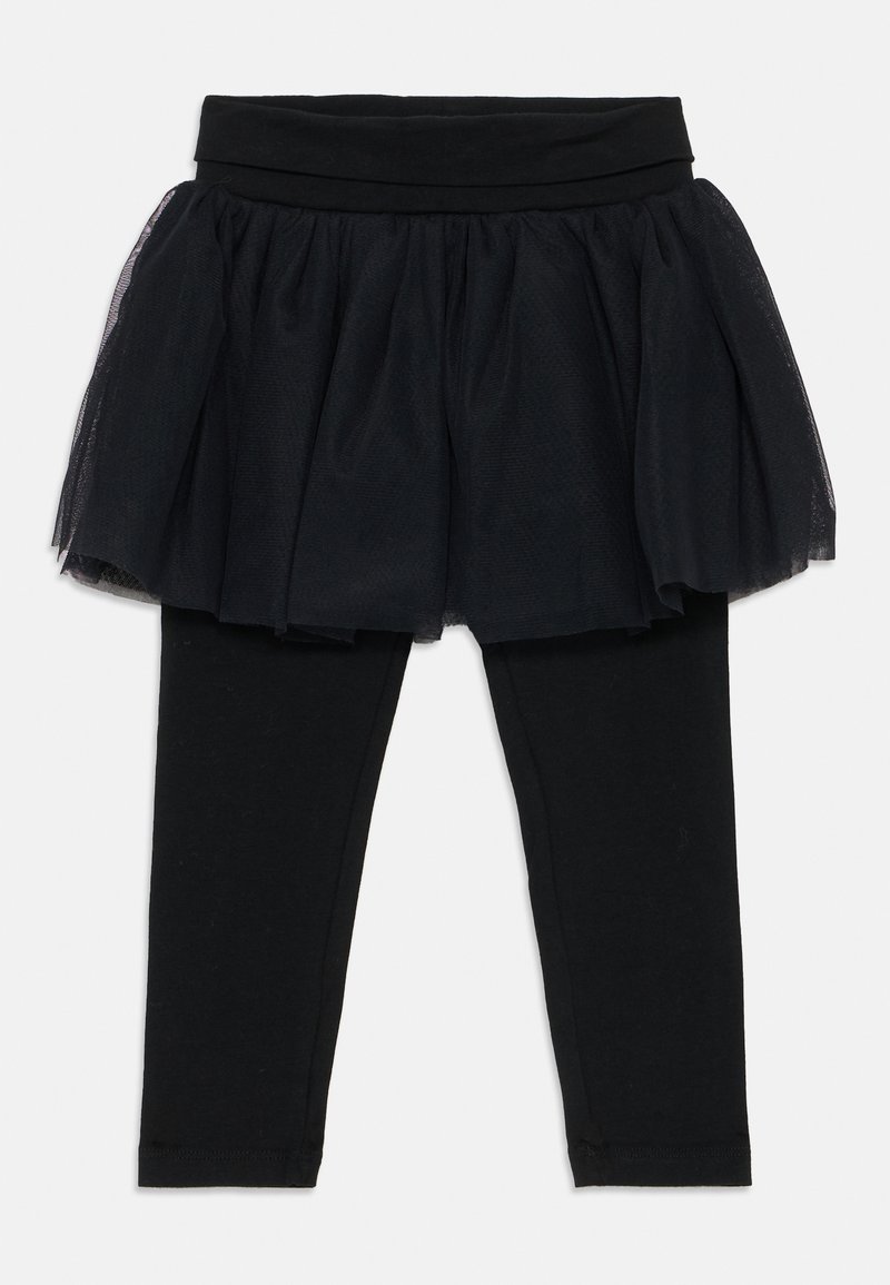 Črne legice z večplastnim tilom. Ima širok, mehak pas. Teksturirani til dodaja dimenzijo in volumen dizajnu.