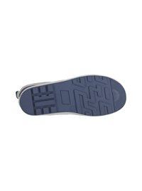 Semelle en caoutchouc bleue avec des motifs de grip texturés ; accents latéraux blancs ; présente un design profil bas et convient pour des chaussures décontractées.