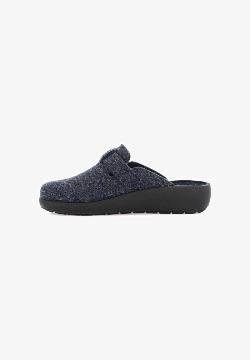 Zoccoli slip-on in felt grigio scuro con robusta suola in gomma nera, dotati di punta arrotondata e di una semplice fascia sulla parte superiore.