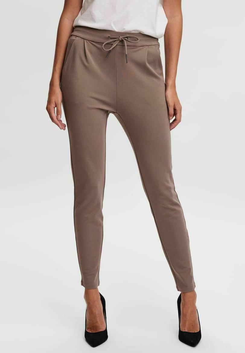 Vero Moda VMEVA MR LOOSE STRING NOOS - Jogginghose - black/schwarz -  Zalando.de