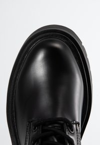 Pepe Jeans Stivaletti stringati - black