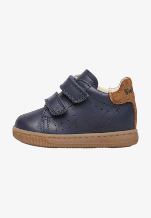 Naturino QUELLY VL - Scarpe primi passi - fuchsie/rosa fluo Naturino QUELLY VL - Scarpe primi passi - fuchsie/rosa fluo