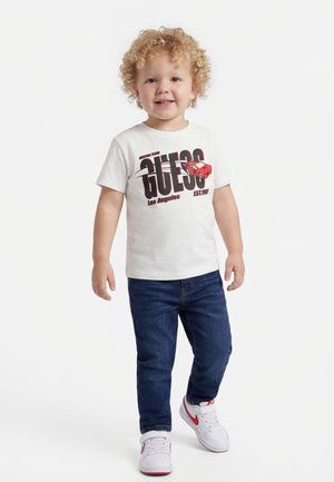 Guess TODDLER - Μπλουζάκι με στάμπα - pure white