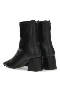 ETIKA LAAS 01 - Botines - black