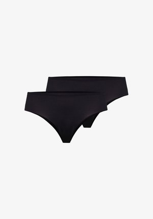 Kaksi yksinkertaista mustaa naisten bikinityylistä alushousuparia, jotka ovat päällekkäin valkoisella taustalla.