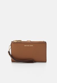 Sélectionné, luggage