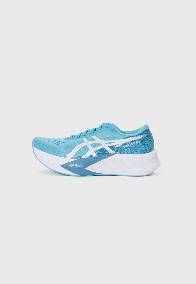 Sport shoes featuring a light blue mesh upper, white accents, and a thick white sole labeled "FF Turbo," designed for speed and comfort.