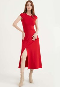 Herita FRONT-SLIT - Vardagsklänning - red