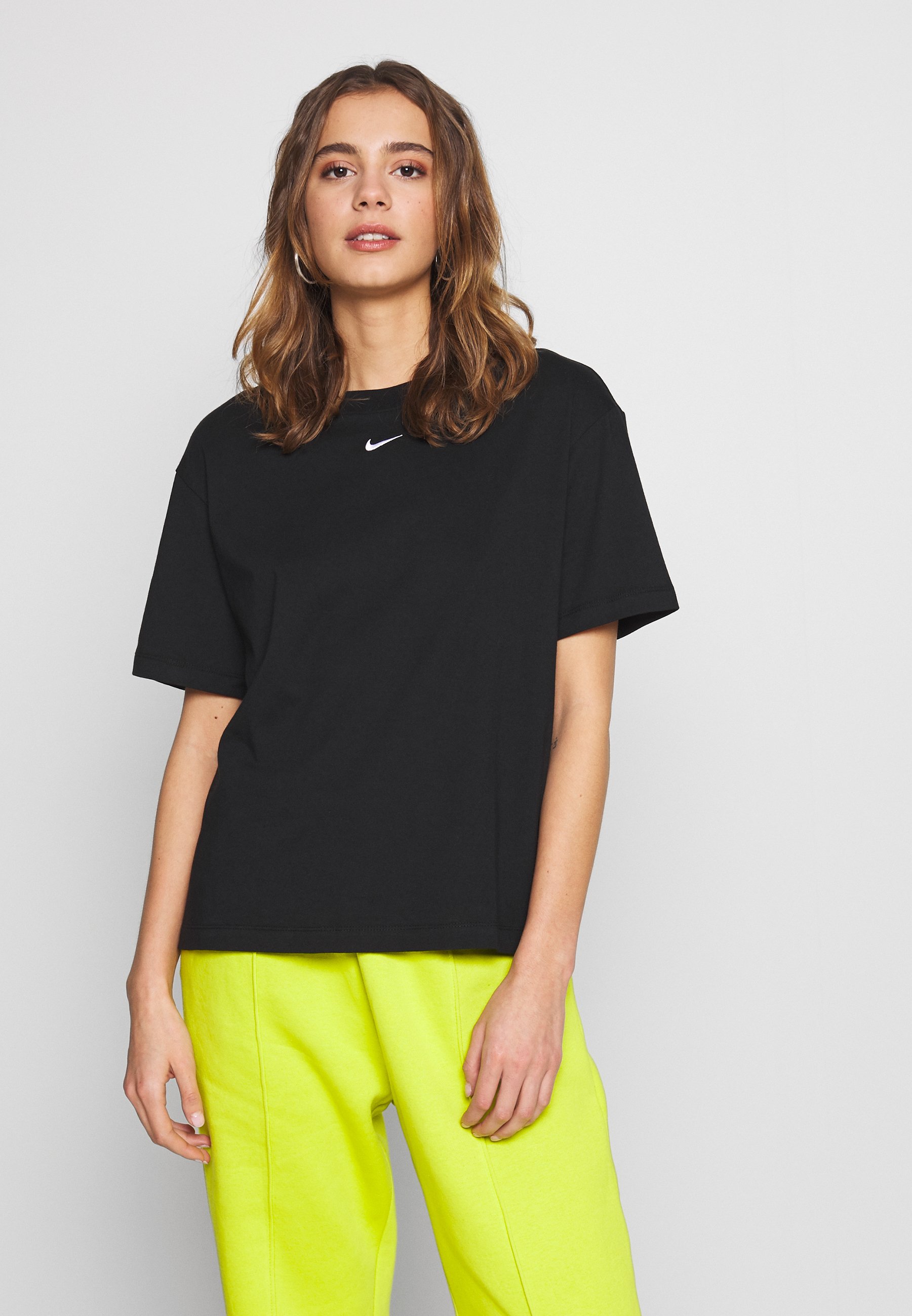 Nike Sportswear T Shirt Basic Black Schwarz Zalando De Nike Sportswear T Shirt Basic Black Schwarz Zalando De