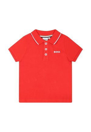 Polo shirt rossa realizzata in tessuto testurizzato, con collare classico, patta con tre bottoni e accenti bianchi sui polsini e sul colletto. Logo del marchio sul petto.