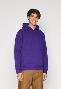 Carhartt WIP HOODED CHASE - Sweatshirt - tyrian/gold