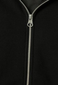 Bershka Felpa con zip - black
